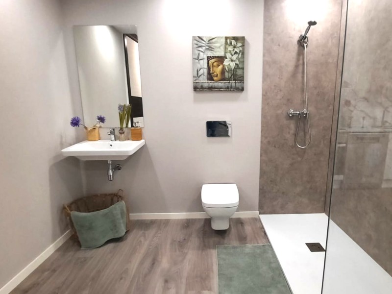 BaÃ±o principal de Aqua de Quart